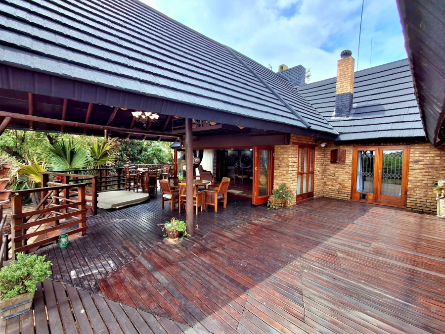 5 Bedroom Property for Sale in River Lodge Estate Free State